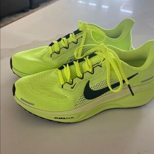 Nike Air Zoom Neon Green Running Shoes